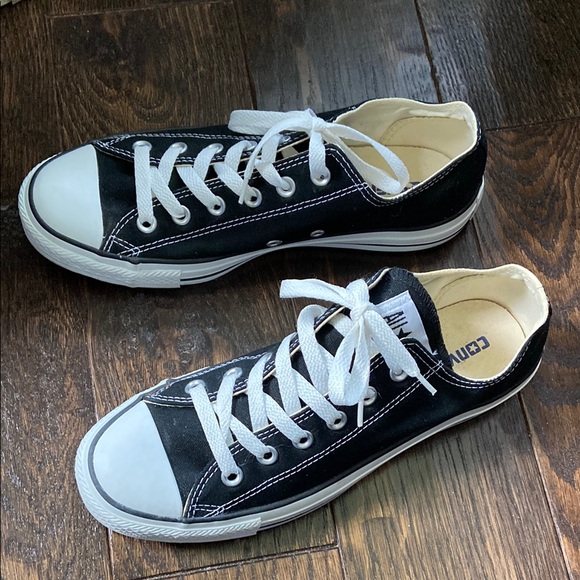 Converse All Star Low Sneakers Black and White Chuck's Taylor Shoes - Picture 2 of 5
